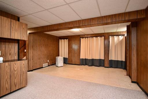 18 LL Family Room II.jpg