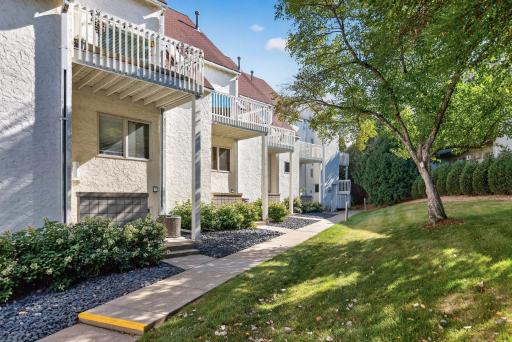 Photo for 3059 Lake Shore Drive, A, Minneapolis, MN 55416 - listing #7134359 3059 Lake Shore Drive, A, Minneapolis, MN 55416
