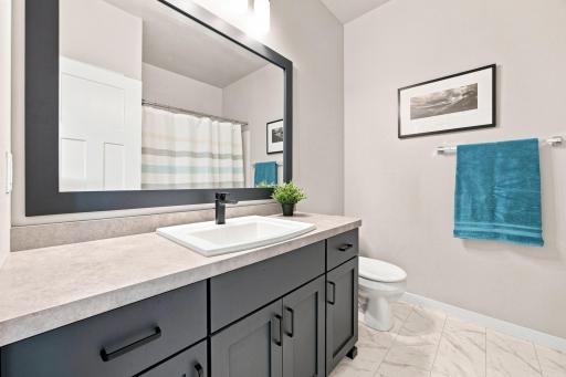 1504 75th Avenue S, Fargo, ND 58104