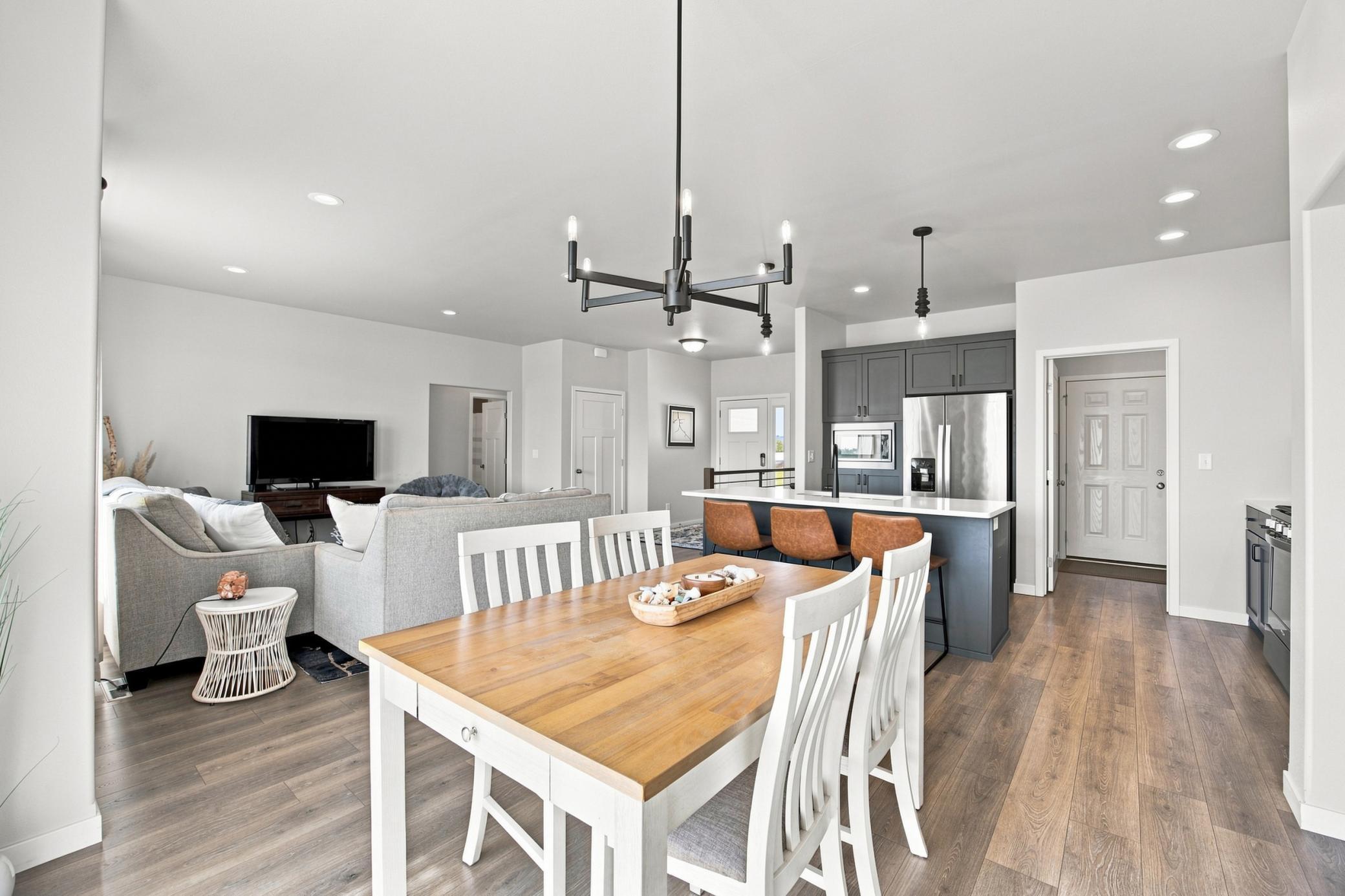 dining area - open floorplan