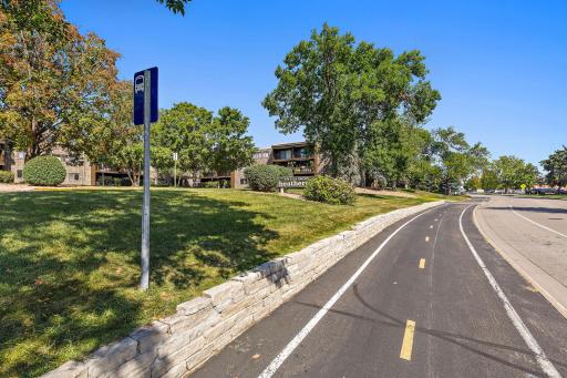 4100 Parklawn Avenue, 109, Edina, MN 55435