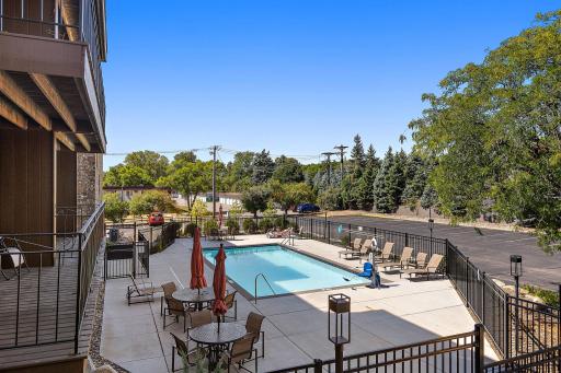 4100 Parklawn Avenue, 109, Edina, MN 55435