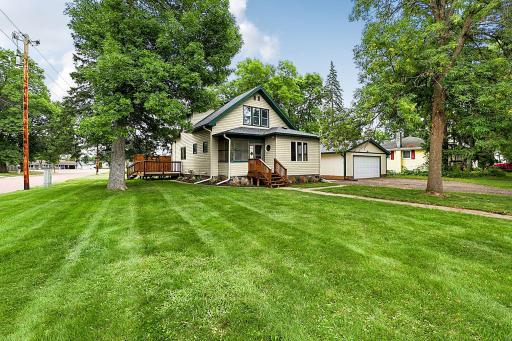 555 2nd Avenue NW, Milaca, MN 56353
