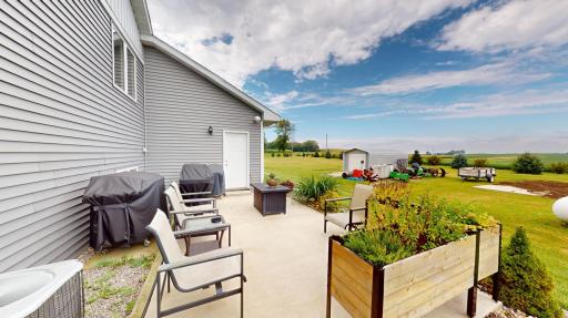10479 92nd Avenue SW, New Richland, MN 56072