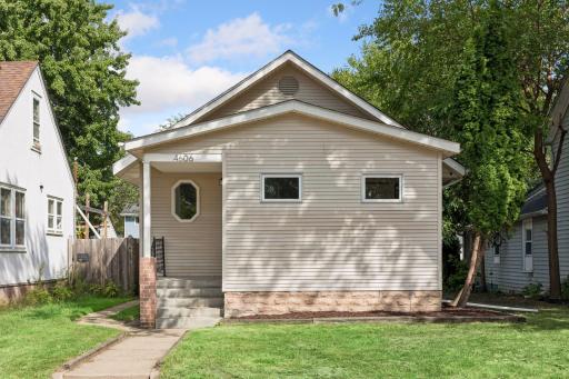 4606 North Bryant Avenue - Spacecrafting - 0002.jpg