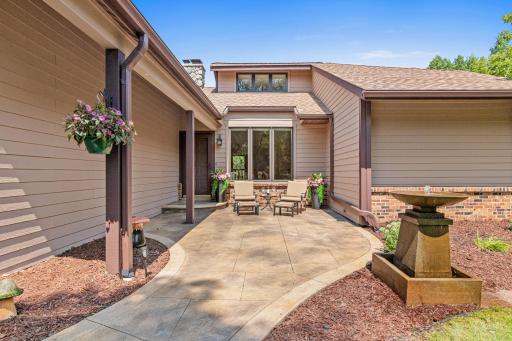 2915 Bruce Court, Inver Grove Heights, MN 55077