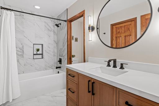 2915 Bruce Court, Inver Grove Heights, MN 55077