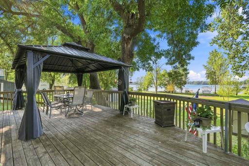 Uncovered portion of the deck to soak up the sun!