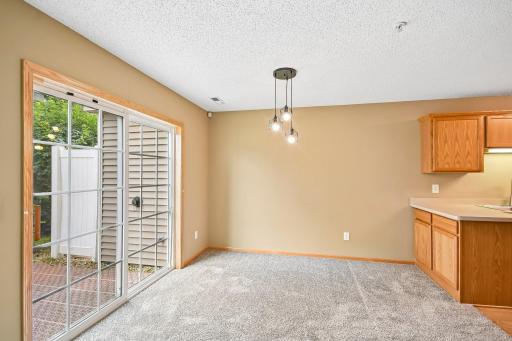 10-web-or-mls-Partridge Cir-S2509-010.jpg
