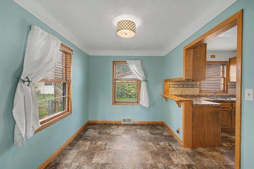 143 12th Avenue N, South Saint Paul, MN 55075