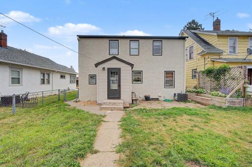 143 12th Avenue N, South Saint Paul, MN 55075