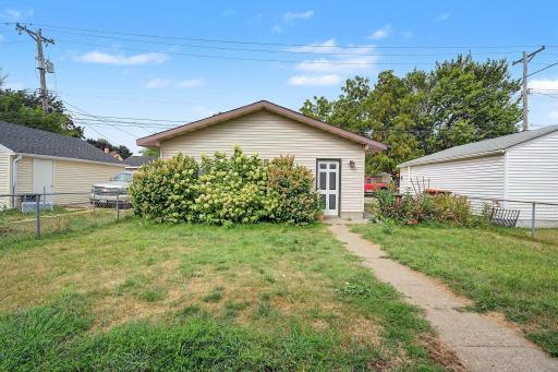 143 12th Avenue N, South Saint Paul, MN 55075