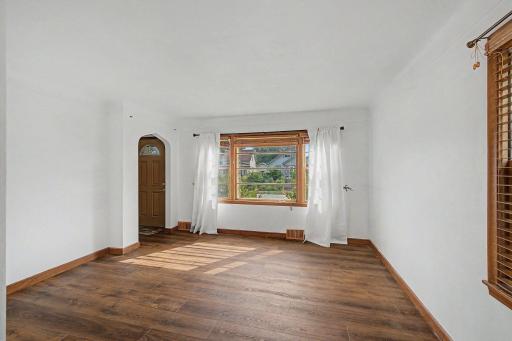 143 12th Avenue N, South Saint Paul, MN 55075