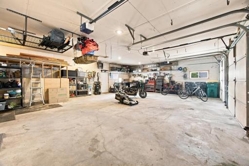 754 Wyndemere Drive, West Fargo, ND 58078