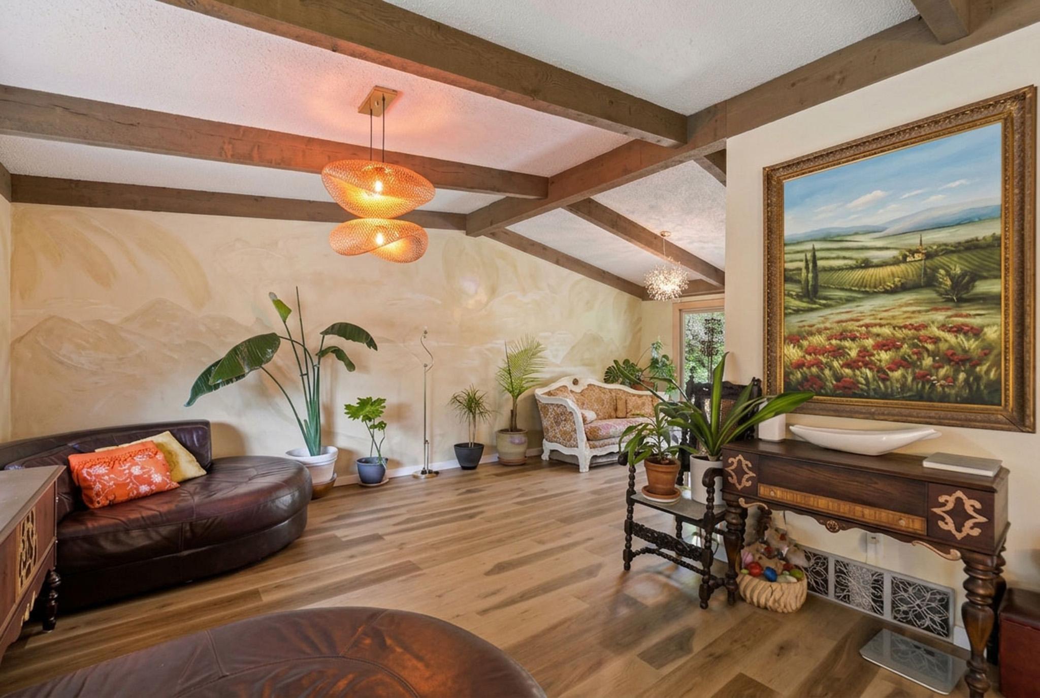 1. Foyer perspective featuring a stunning view into the living room.jpg