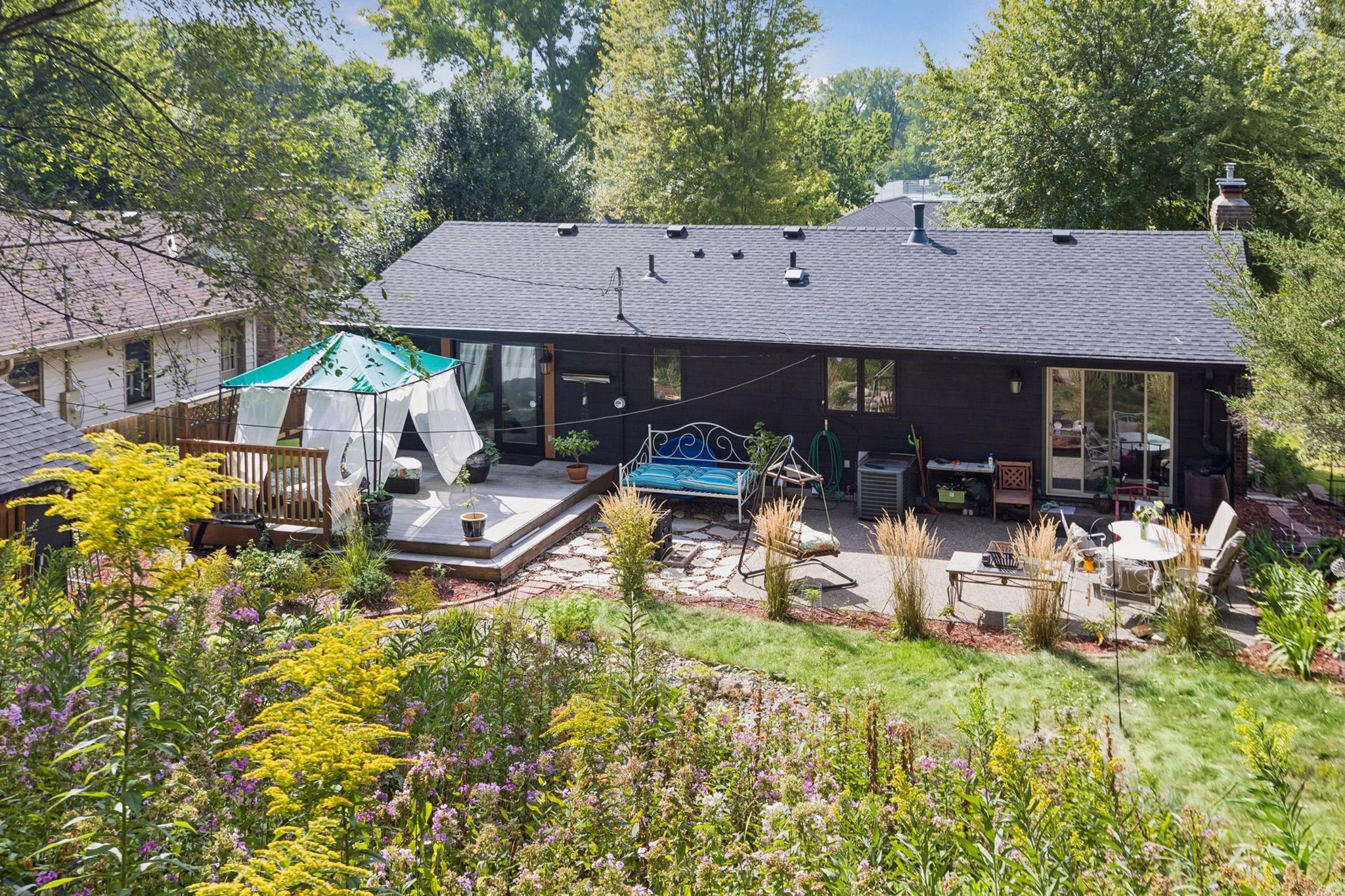 29. Panoramic hillside vista overlooking the complete outdoor living area.jpg