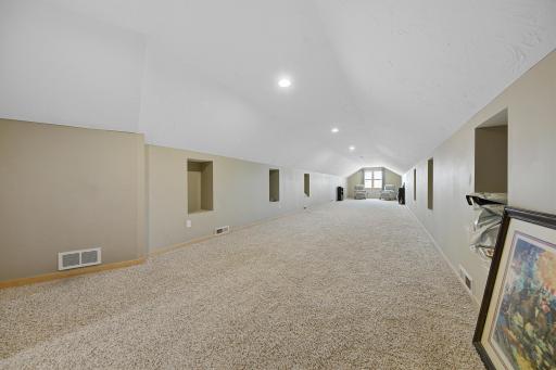 46 bonus room.jpg