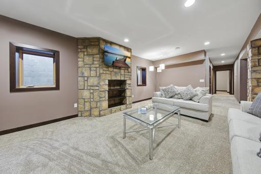 50 family room_lower.jpg
