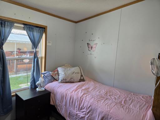 1150 Cessna Drive E, New Brighton, MN 55112