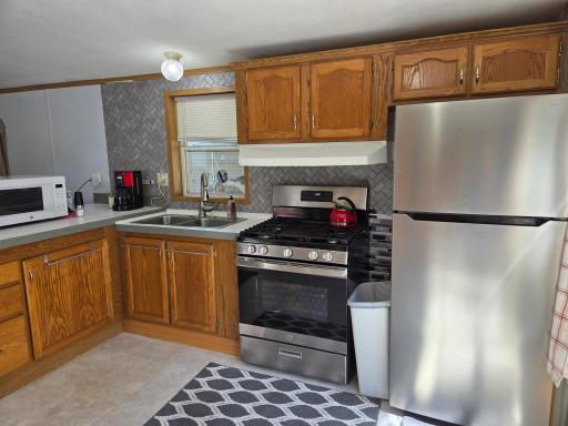 1150 Cessna Drive E, New Brighton, MN 55112