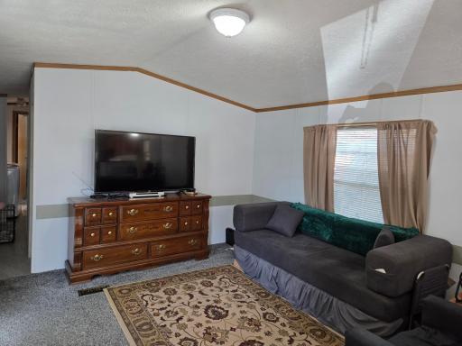 1150 Cessna Drive E, New Brighton, MN 55112