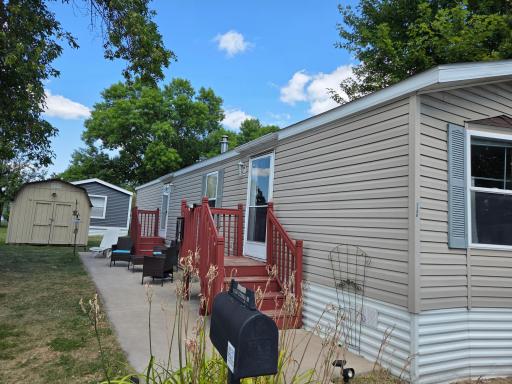 1150 Cessna Drive E, New Brighton, MN 55112