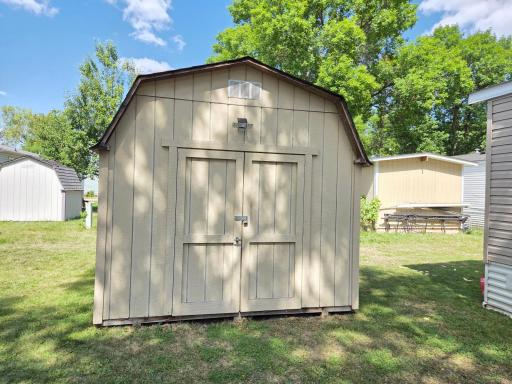 1150 Cessna Drive E, New Brighton, MN 55112