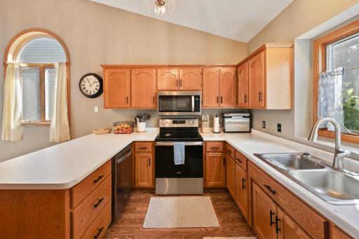 25 Pine Tree Court, Sartell, MN 56377