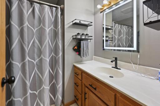 25 Pine Tree Court, Sartell, MN 56377