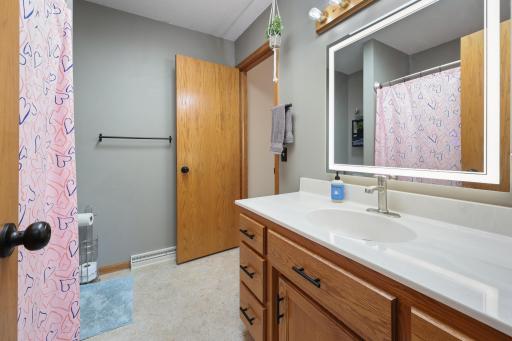 25 Pine Tree Court, Sartell, MN 56377