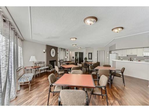 10411 Cedar Lake Road, 208, Minnetonka, MN 55305