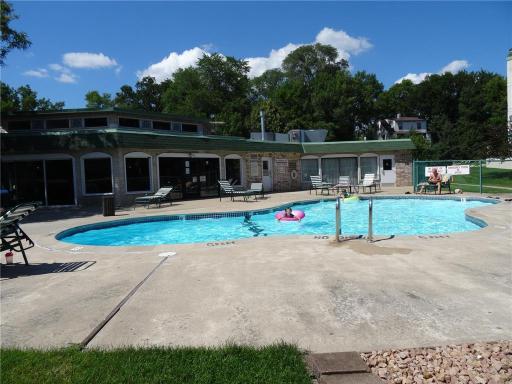 10411 Cedar Lake Road, 208, Minnetonka, MN 55305