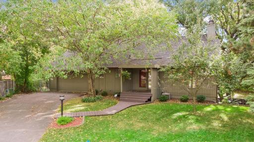 3921 Woodview Court, Vadnais Heights, MN 55127