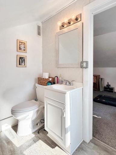 And a super convenient half bath on the upper level