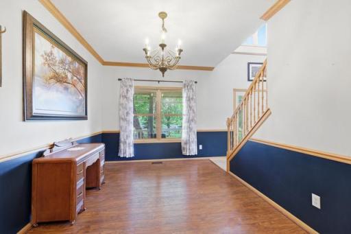Formal dining area or flex space