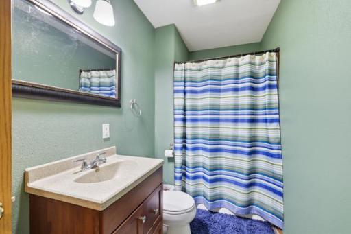 Lower level 3/4 bathroom