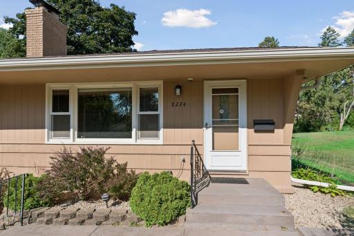 8224 Xerxes Avenue South - Spacecrafting - 0002.jpg
