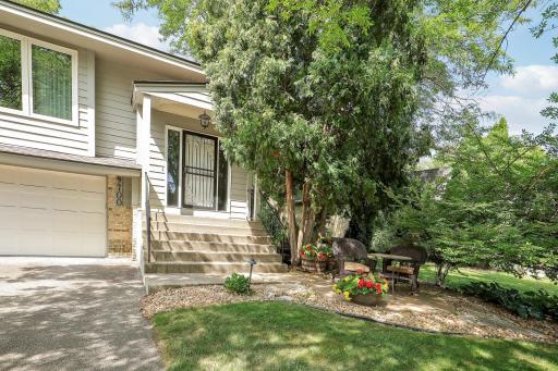 9700 Utica Road, Bloomington, MN 55437