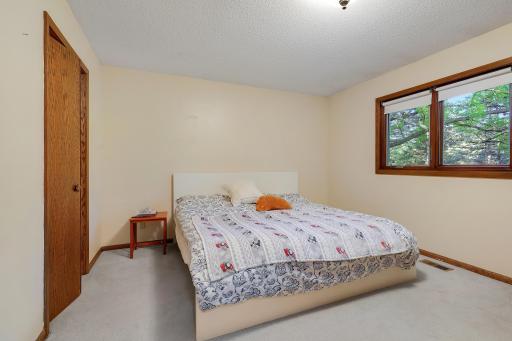 9700 Utica Road, Bloomington, MN 55437