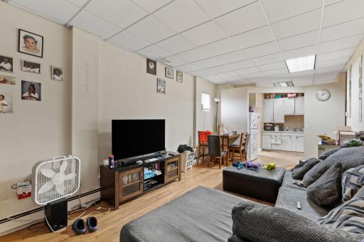 13-web-or-mls-2600 Washington St NE-13.jpg