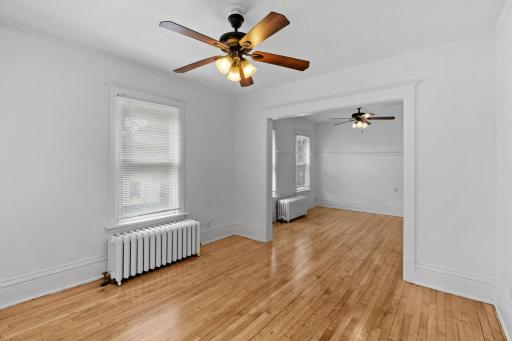 34-web-or-mls-2600 Washington St NE-34.jpg