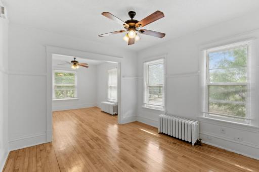 30-web-or-mls-2600 Washington St NE-30.jpg
