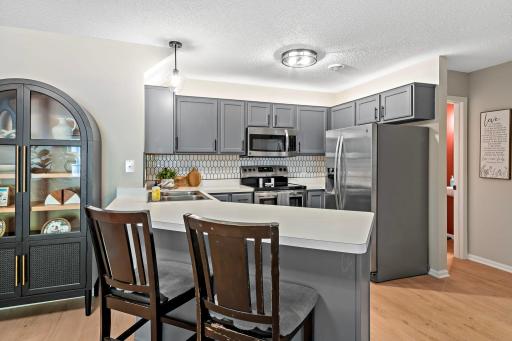29-web-or-mls-8706 Quarry Ridge Ln Unit G Woodbury MN_0010.jpg