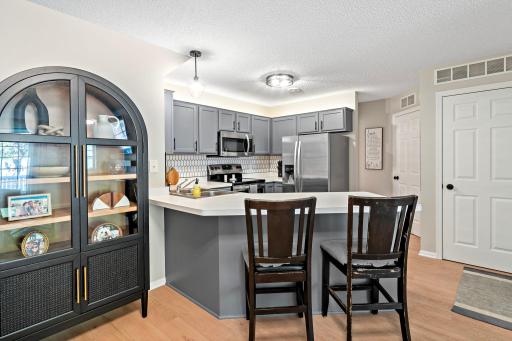32-web-or-mls-8706 Quarry Ridge Ln Unit G Woodbury MN_0013.jpg