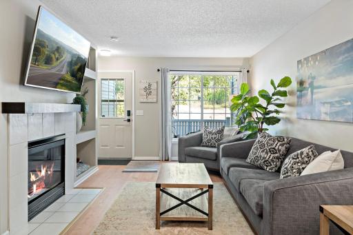 10-web-or-mls-8706 Quarry Ridge Ln Unit G Woodbury MN_0015.jpg