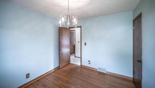 017-033-Dining Room-1500x858.jpg