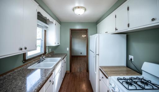 015-025-Kitchen-1500x868.jpg