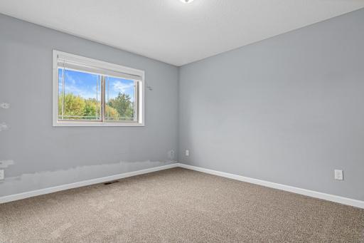 825 Highview Loop SE, Pine City, MN 55063