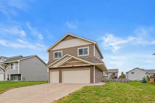 825 Highview Loop SE, Pine City, MN 55063