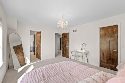 50-web-or-mls-17276 62nd Ave N-50.jpg